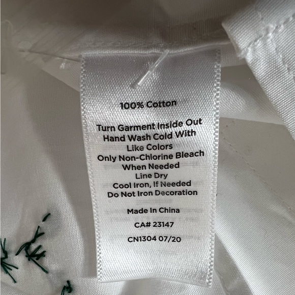 NWT Talbots white button down top Christmas holiday holly mistletoe sequin sz XS - Picture 10 of 12